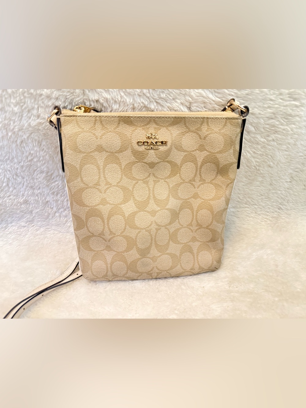 Coach North South Crossbody in Light Tan/Cream